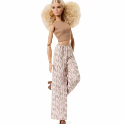 Barbie Basics 2026 Neutrals Series, Model 07