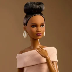 Barbie Basics 2026 Neutrals Series, Model 08