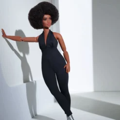 Barbie Looks Doll (Curvy, Brunette)