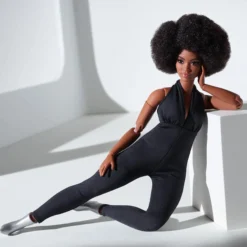 Barbie Looks Doll (Curvy, Brunette)