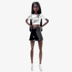 Barbie Signature Barbie Looks Doll (Tall, Dark Brown)
