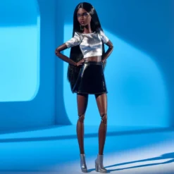 Barbie Signature Barbie Looks Doll (Tall, Dark Brown)