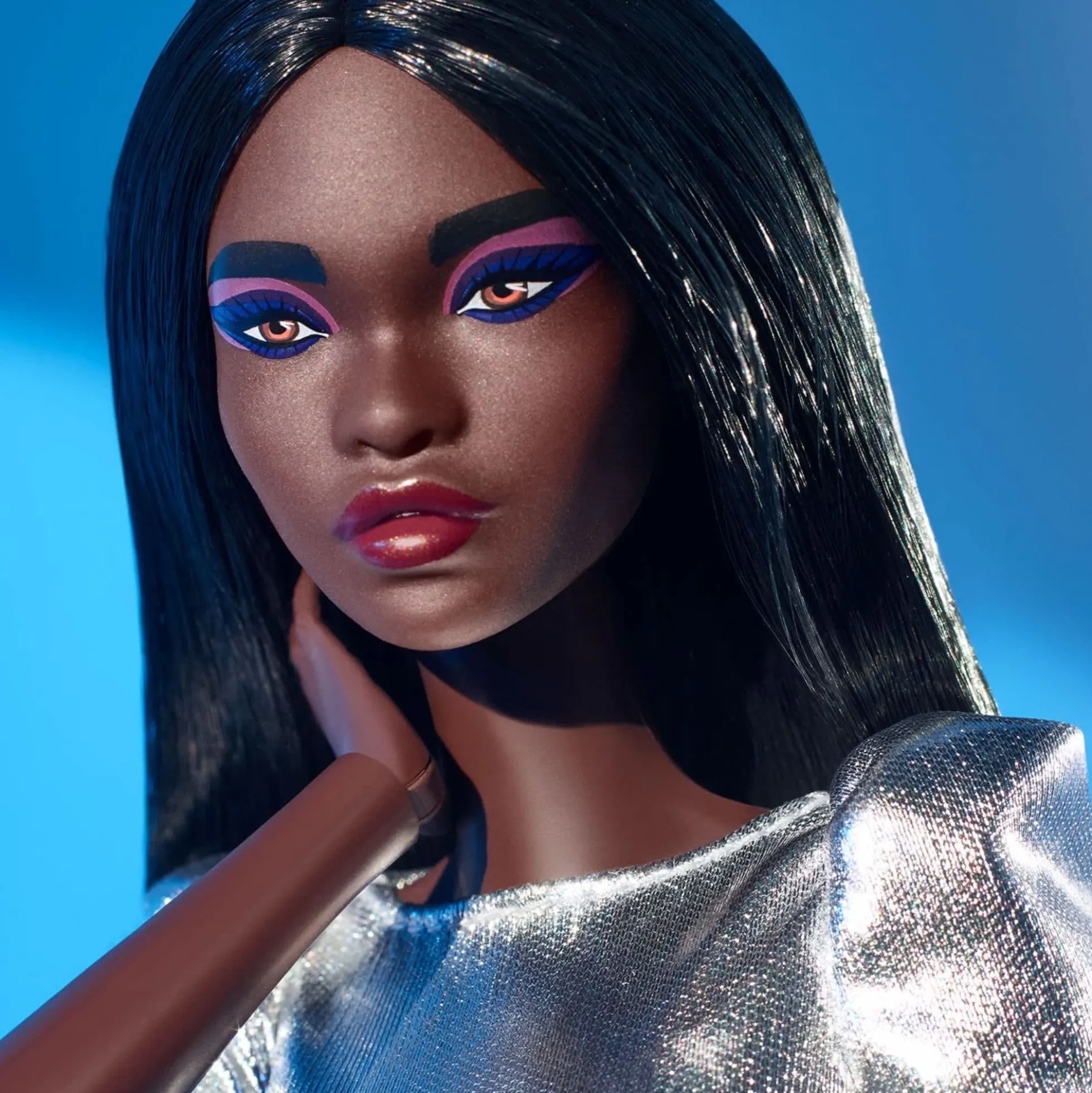 Barbie Signature Barbie Looks Doll (Tall, Dark Brown)