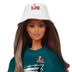 Barbie x Super Bowl Eagles Doll 2