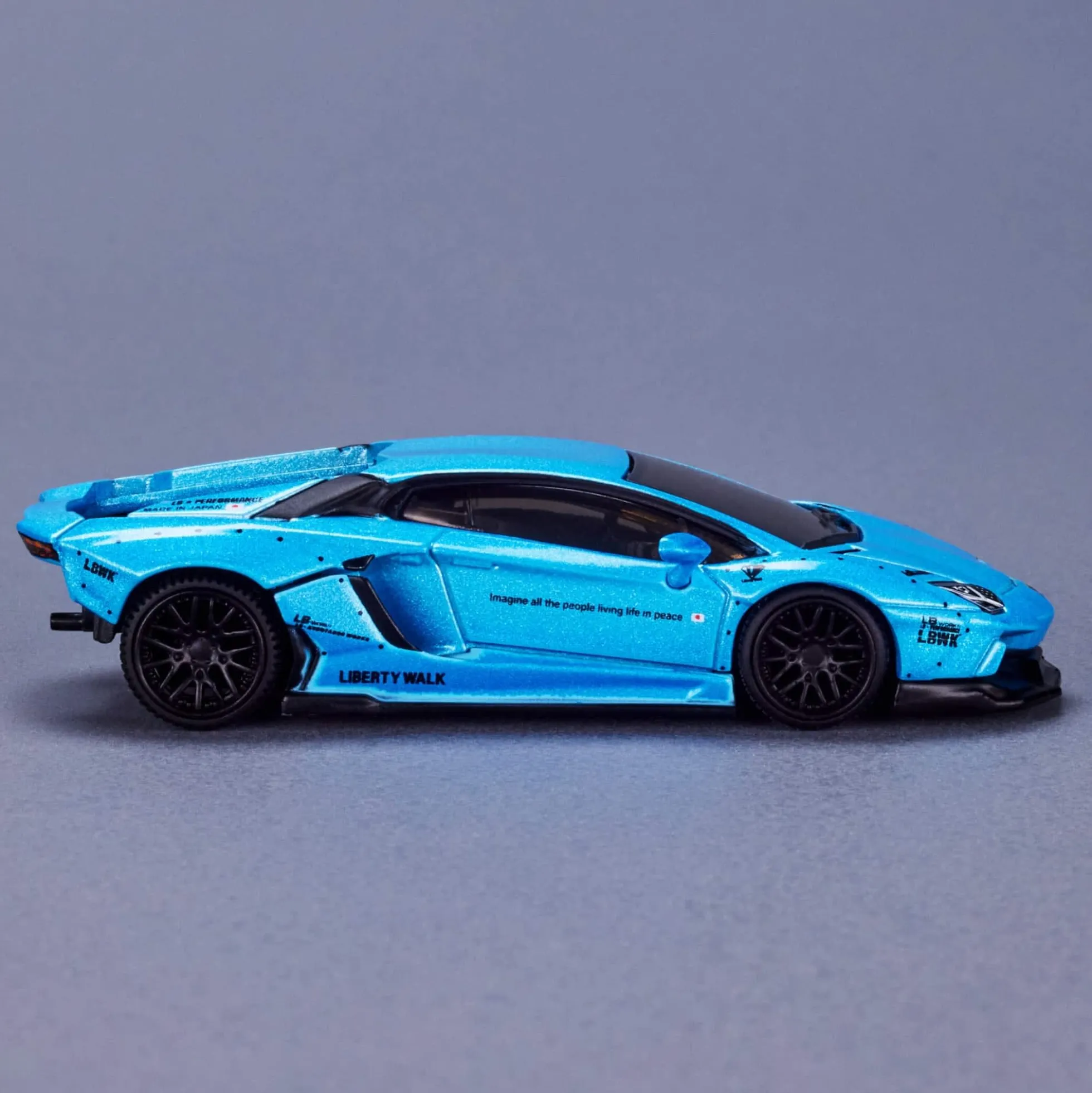 Elite 64 Series LBWK Lamborghini Aventador LP 700-4