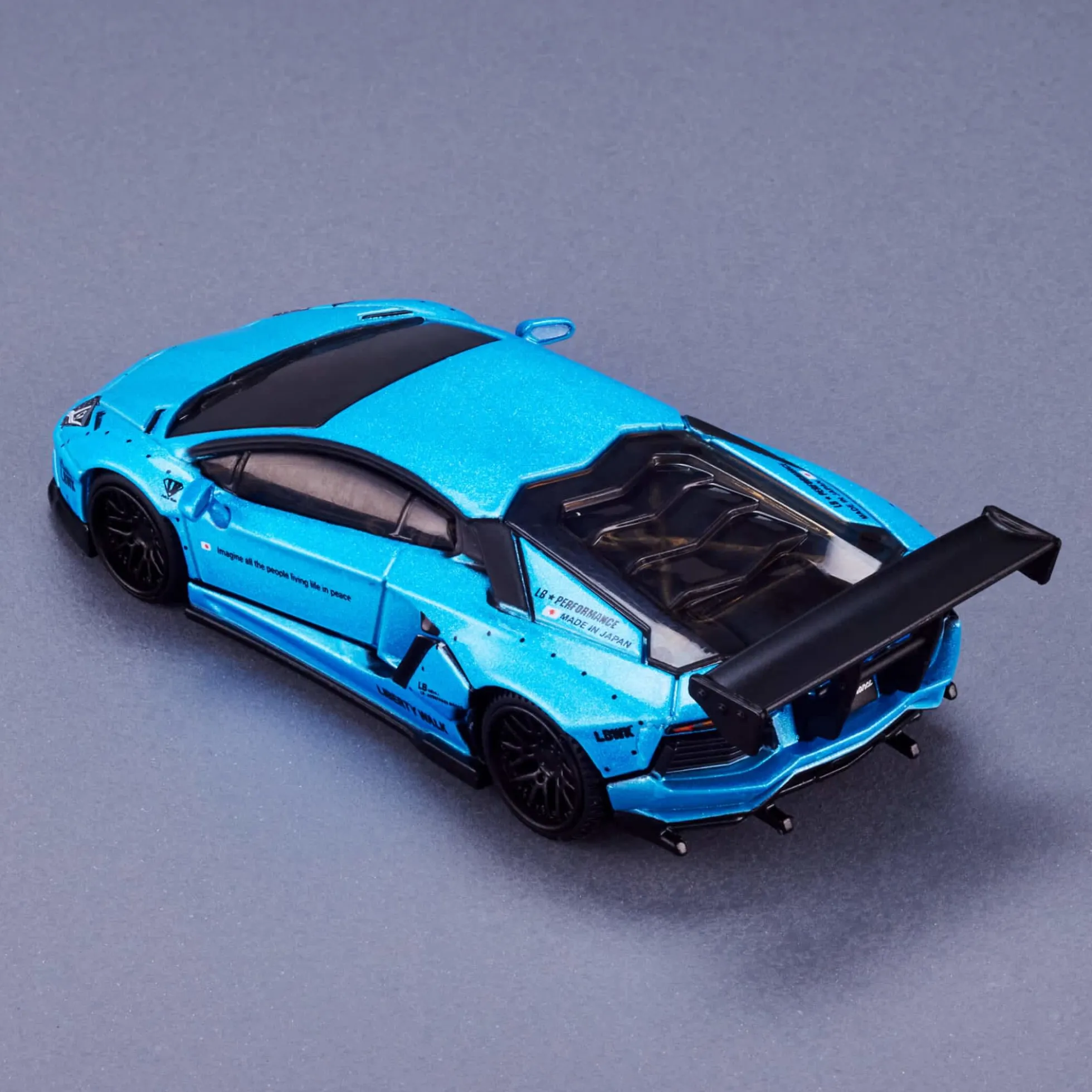 Elite 64 Series LBWK Lamborghini Aventador LP 700-4