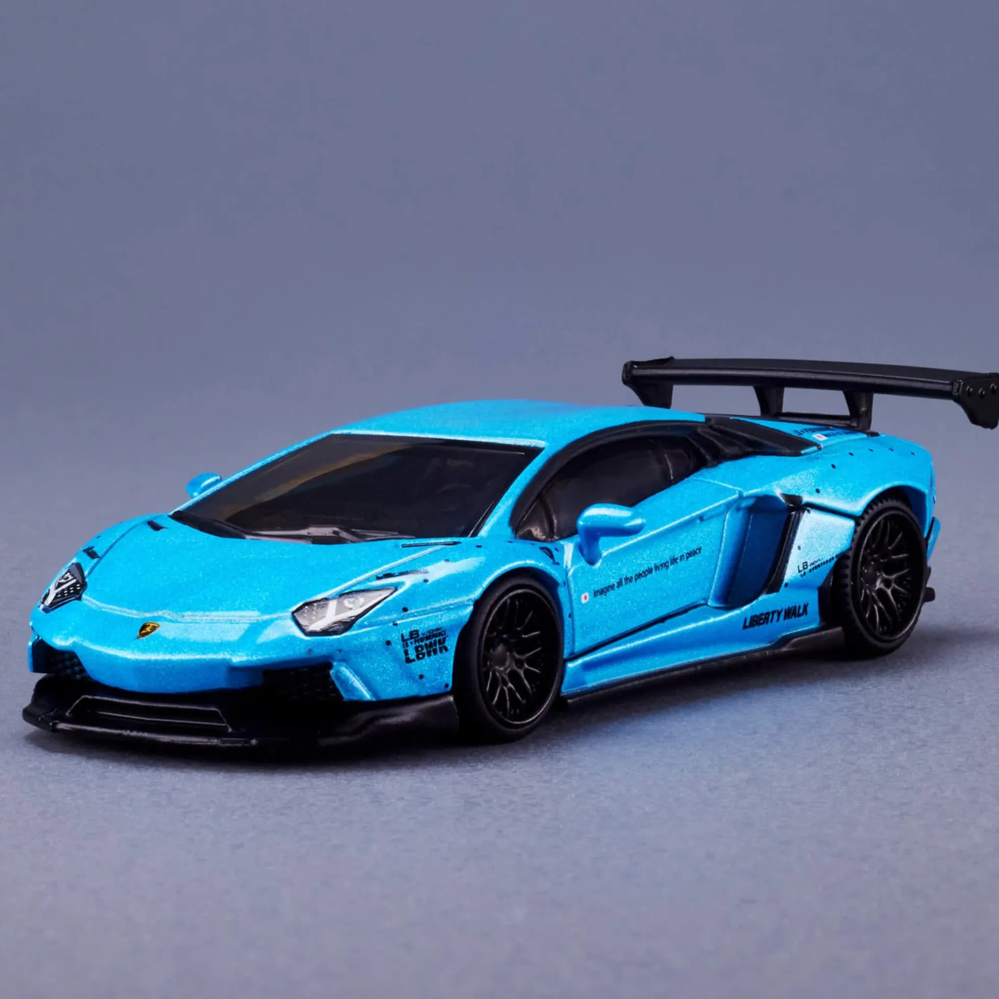 Elite 64 Series LBWK Lamborghini Aventador LP 700-4