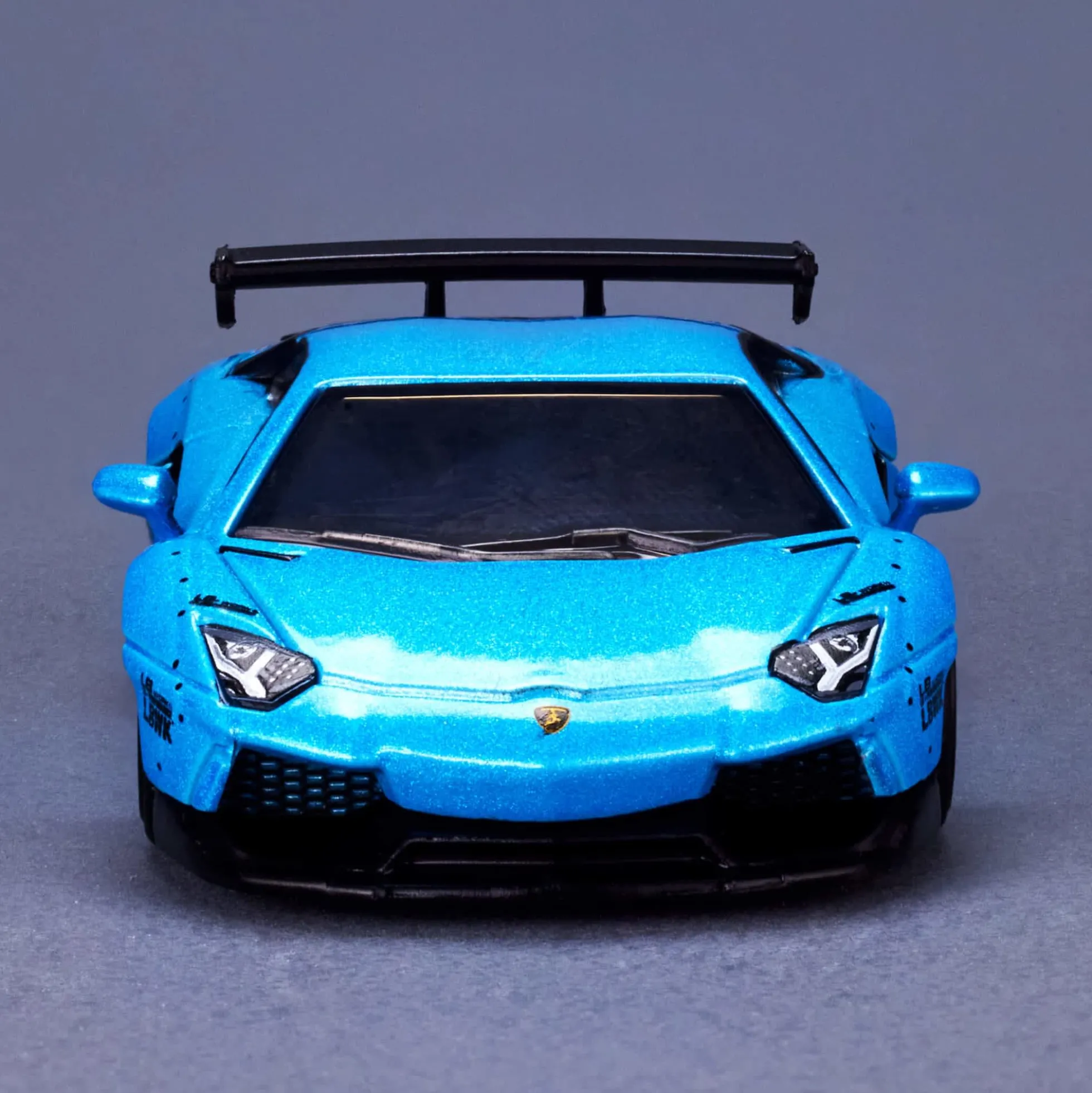 Elite 64 Series LBWK Lamborghini Aventador LP 700-4