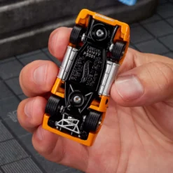 Hot Wheels Elite 64 McLaren M6GT