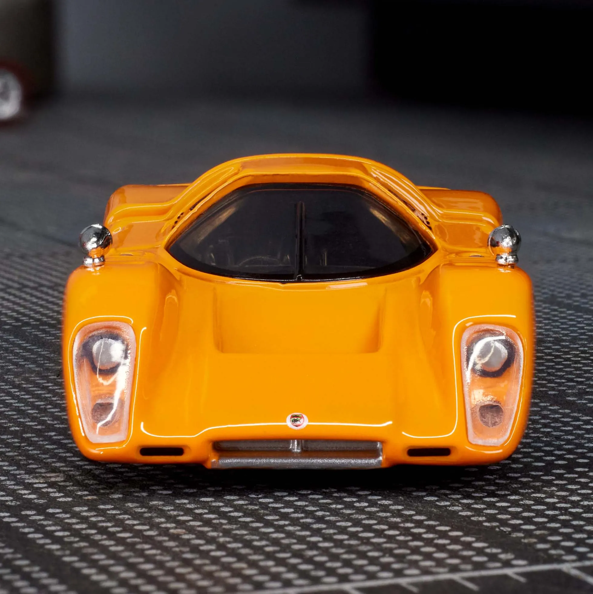 Hot Wheels Elite 64 McLaren M6GT
