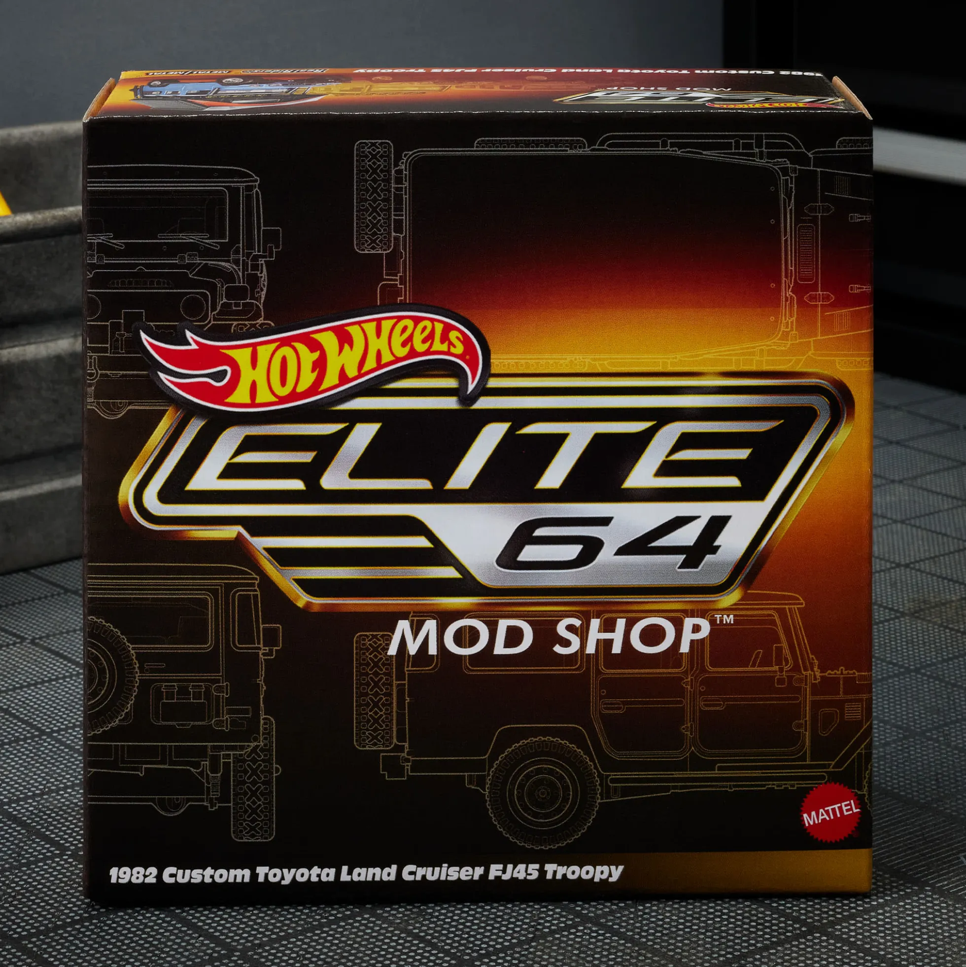 Hot Wheels Elite 64 Mod Shop 1982 Custom Toyota Land Cruiser FJ45 Troopy