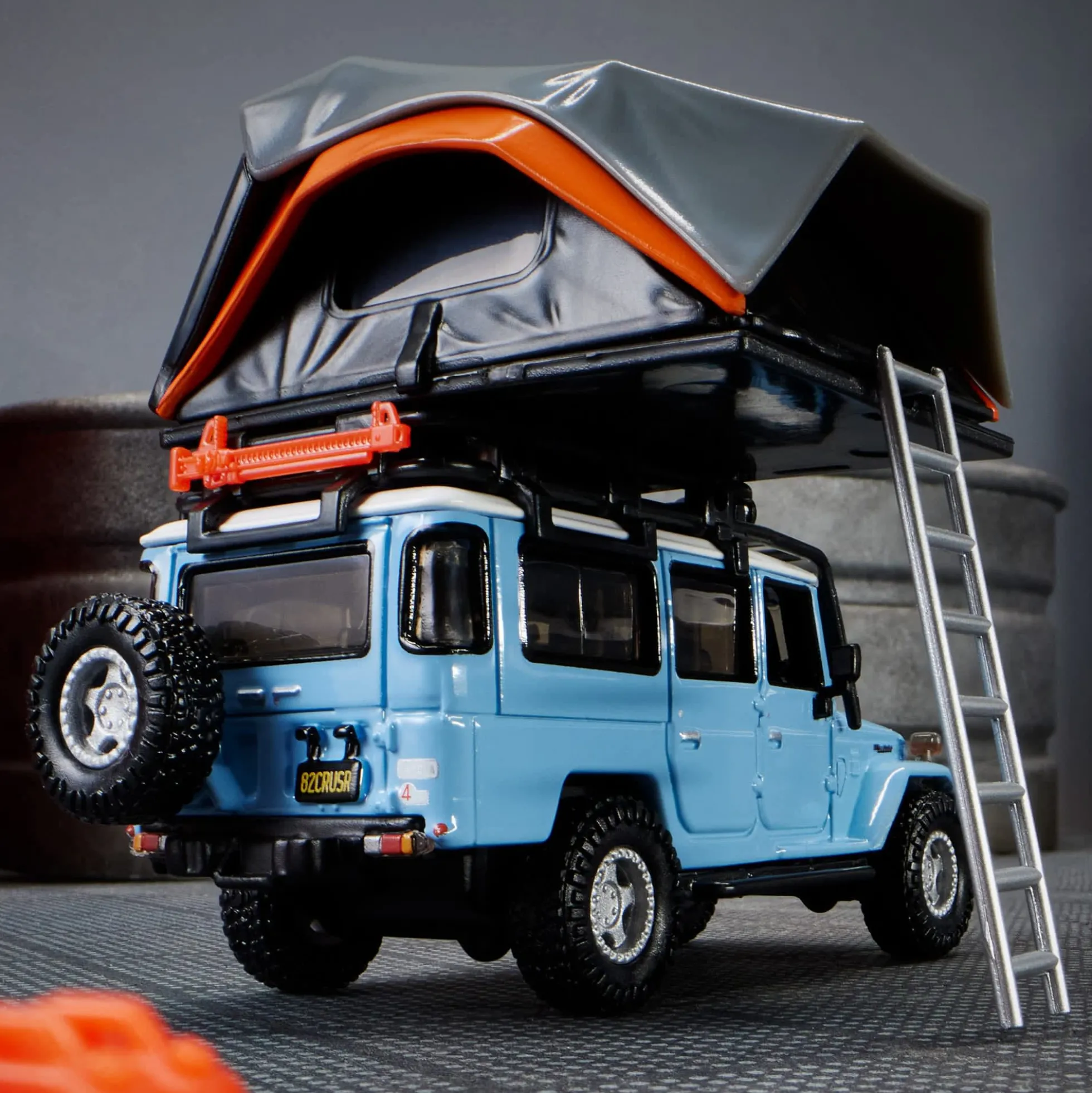 Hot Wheels Elite 64 Mod Shop 1982 Custom Toyota Land Cruiser FJ45 Troopy