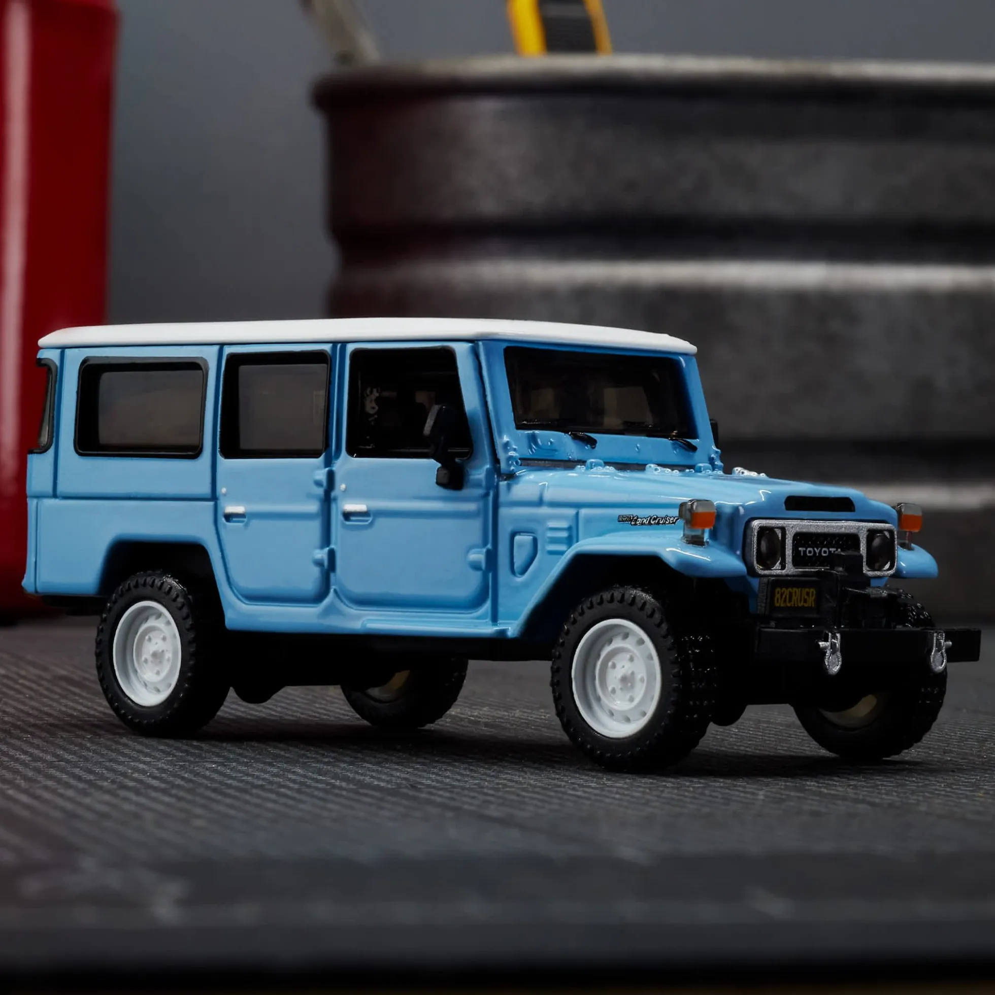 Hot Wheels Elite 64 Mod Shop 1982 Custom Toyota Land Cruiser FJ45 Troopy
