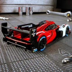 Hot Wheels Elite 64 Porsche 963