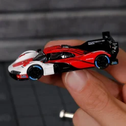 Hot Wheels Elite 64 Porsche 963
