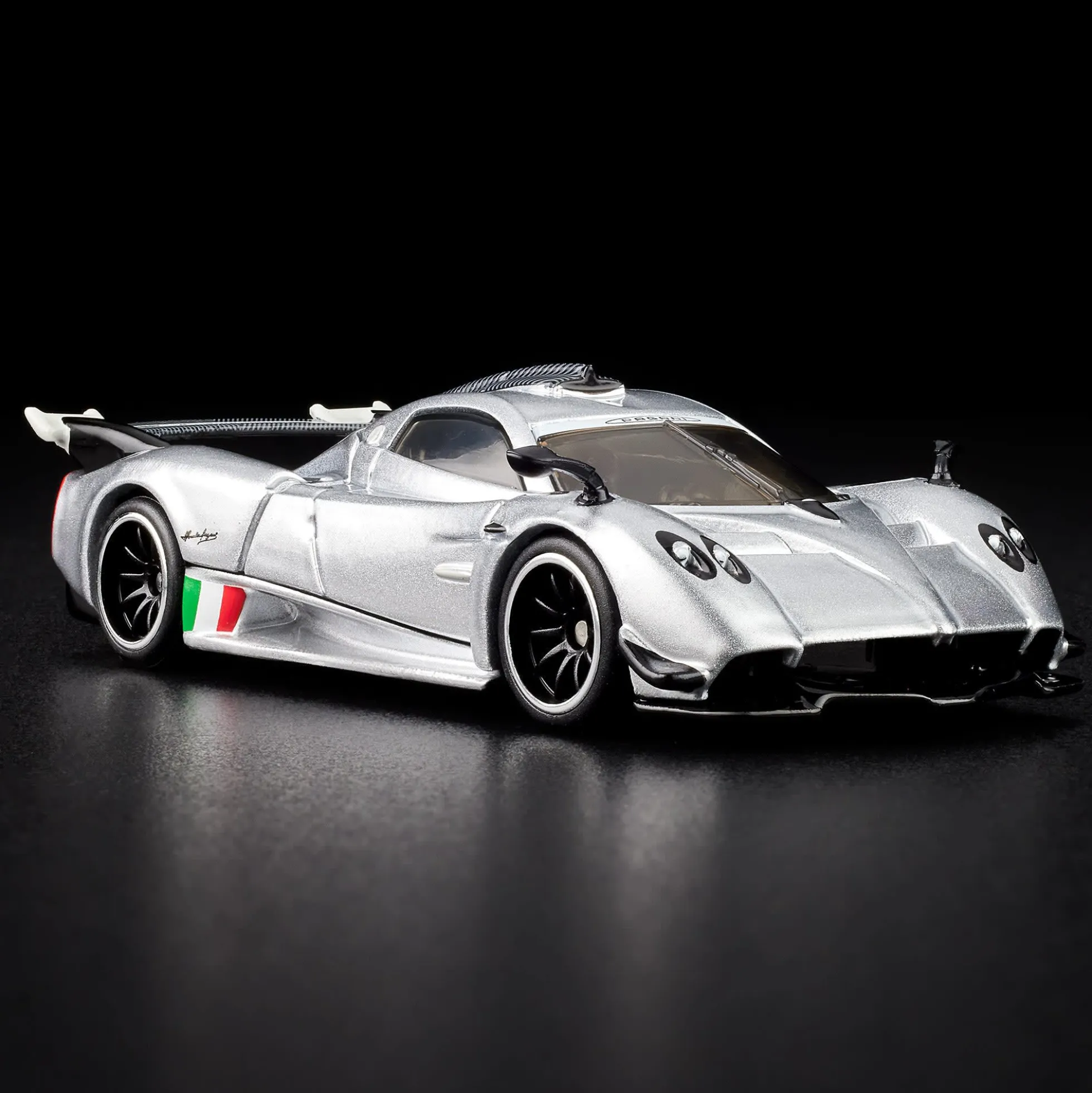 Hot Wheels RLC Exclusive ’21 Pagani Huayra R