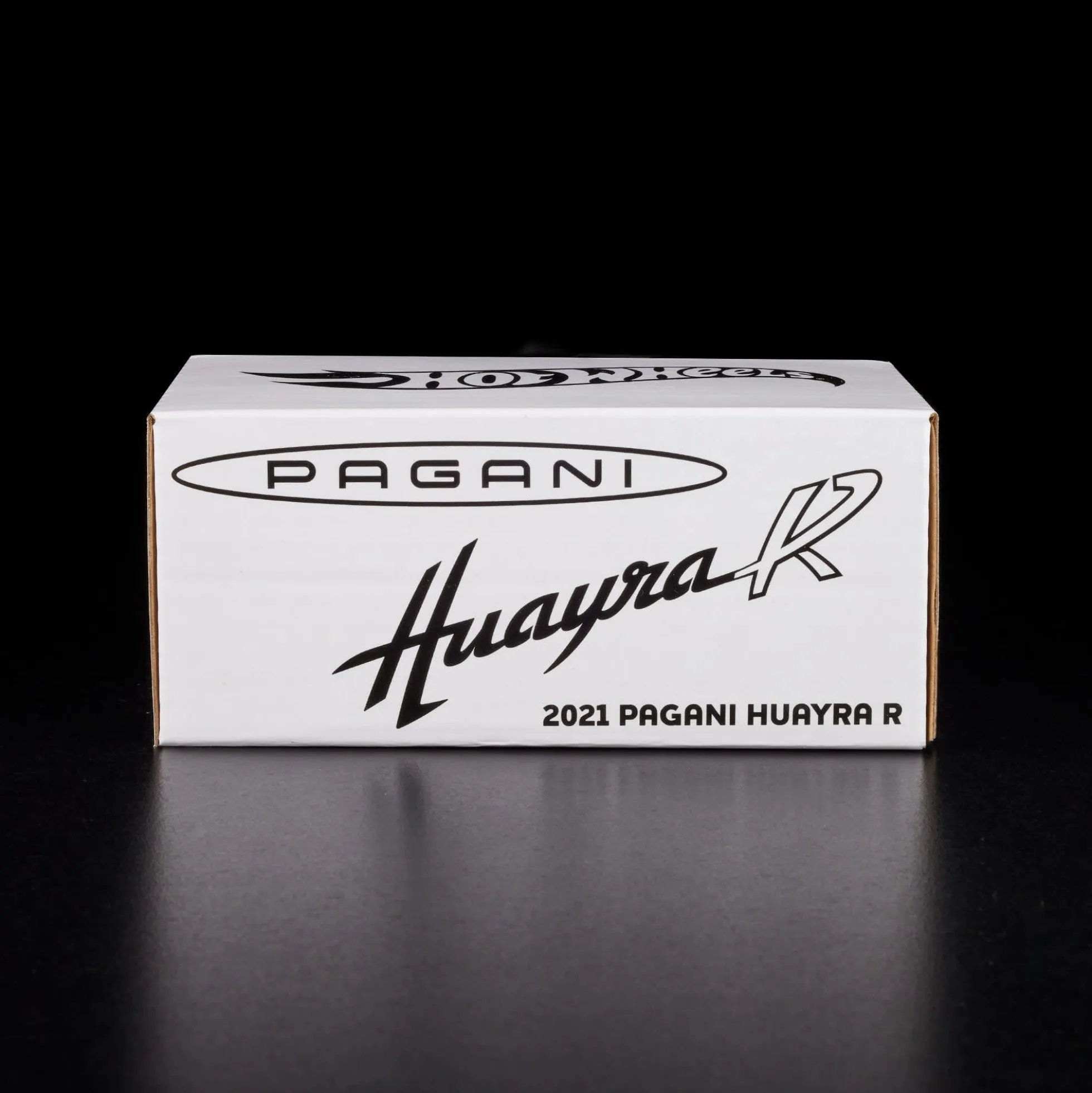 Hot Wheels RLC Exclusive ’21 Pagani Huayra R