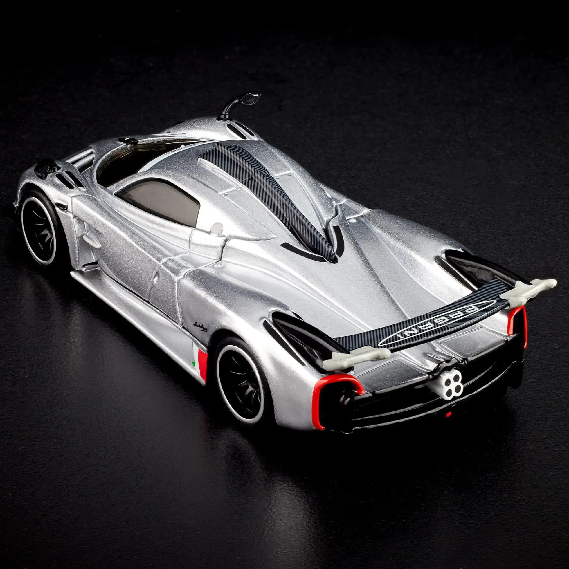 Hot Wheels RLC Exclusive ’21 Pagani Huayra R
