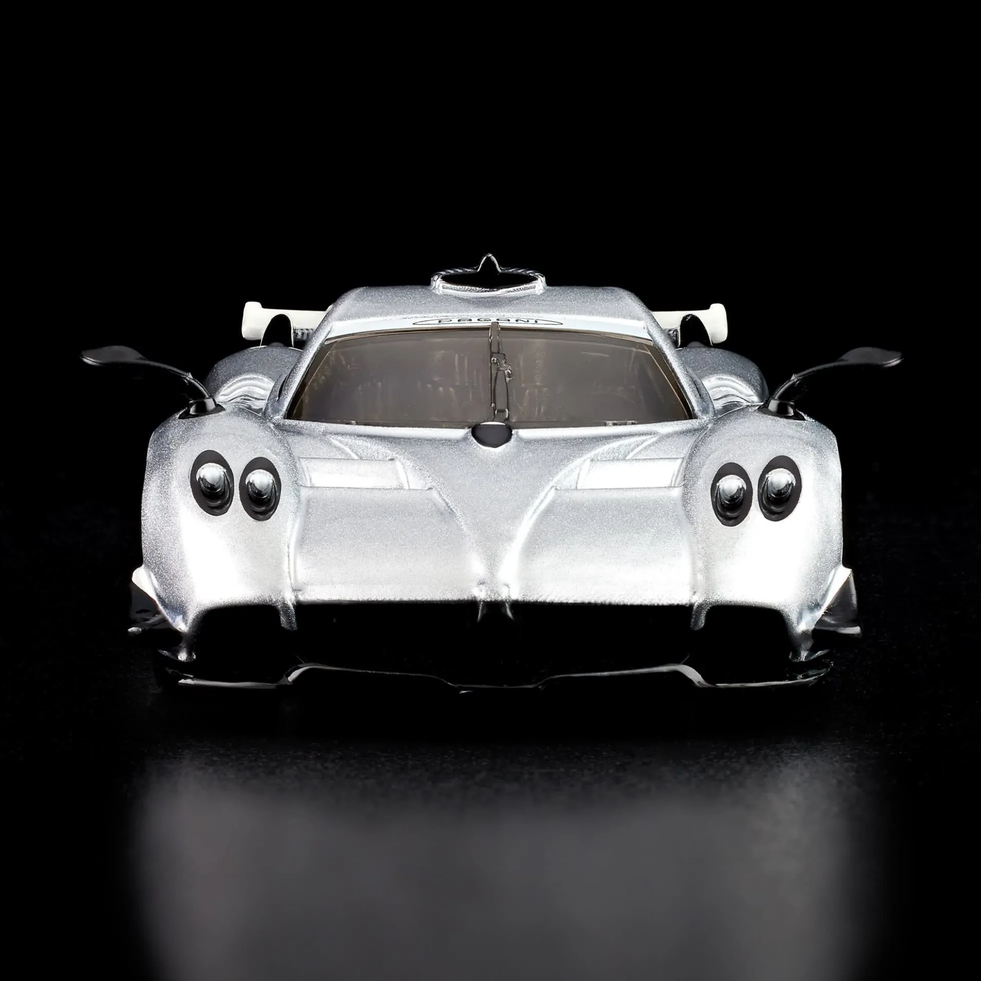 Hot Wheels RLC Exclusive ’21 Pagani Huayra R