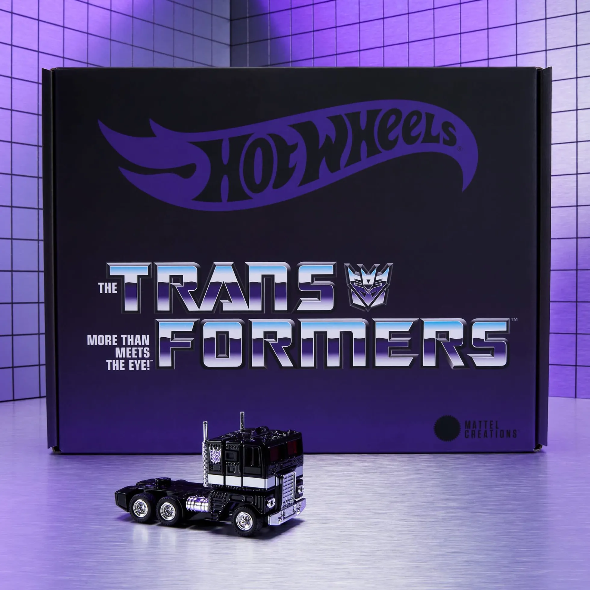 Hot Wheels Transformers Nemesis Prime