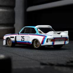 Hot Wheels Elite 64 1975 BMW 3.0 CSL Race
