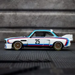 Hot Wheels Elite 64 1975 BMW 3.0 CSL Race