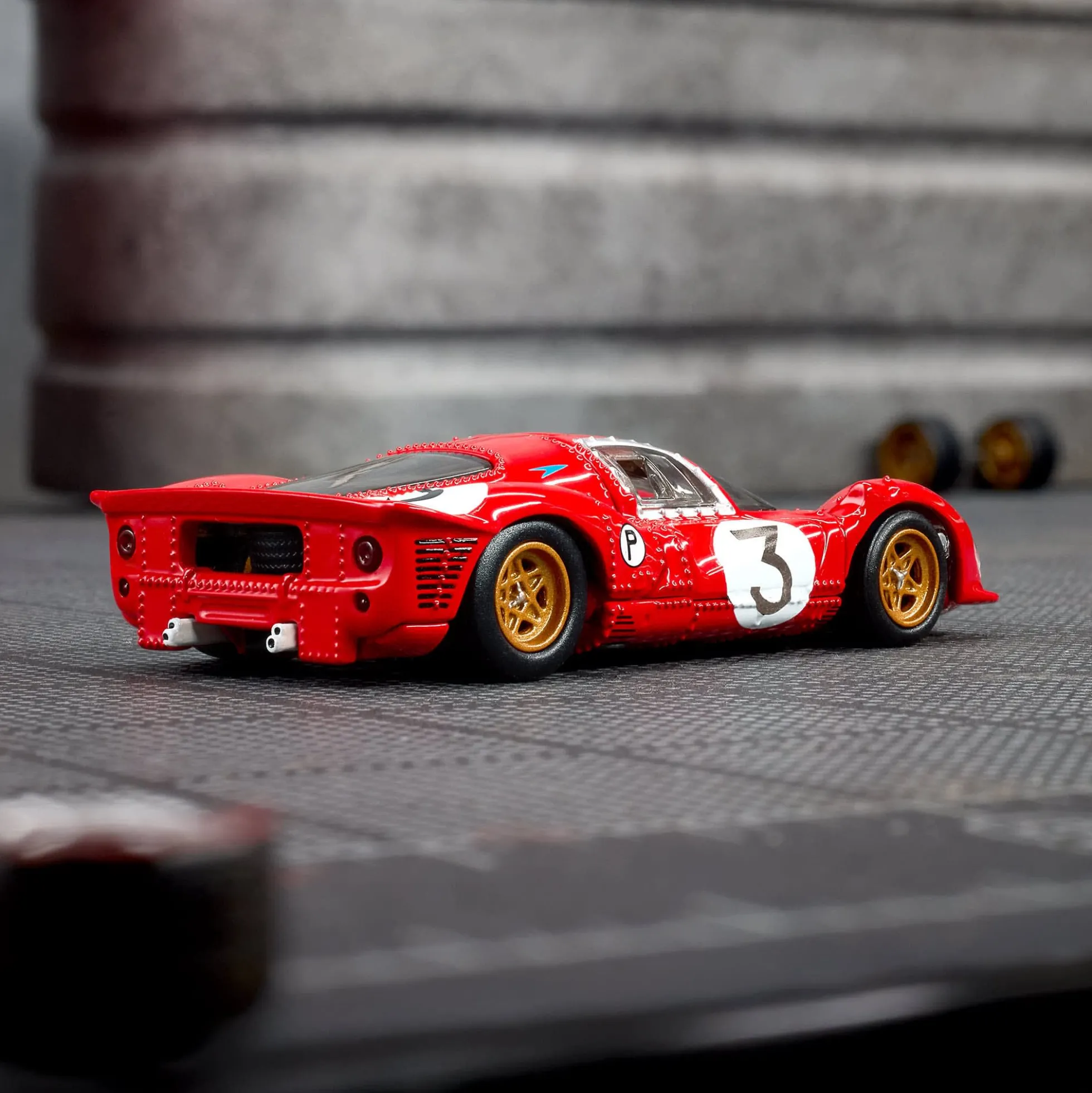 Hot Wheels Elite 64 1967 Ferrari 330 P4
