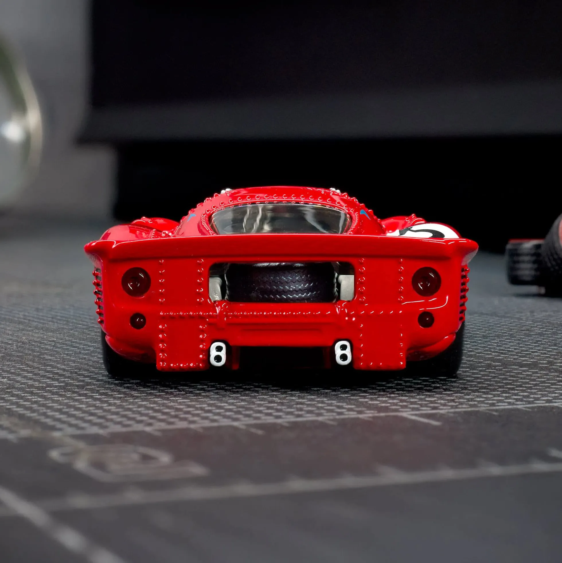Hot Wheels Elite 64 1967 Ferrari 330 P4