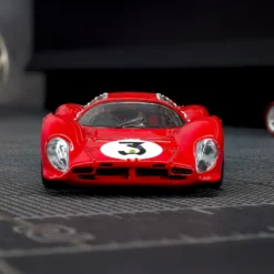 Hot Wheels Elite 64 1967 Ferrari 330 P4