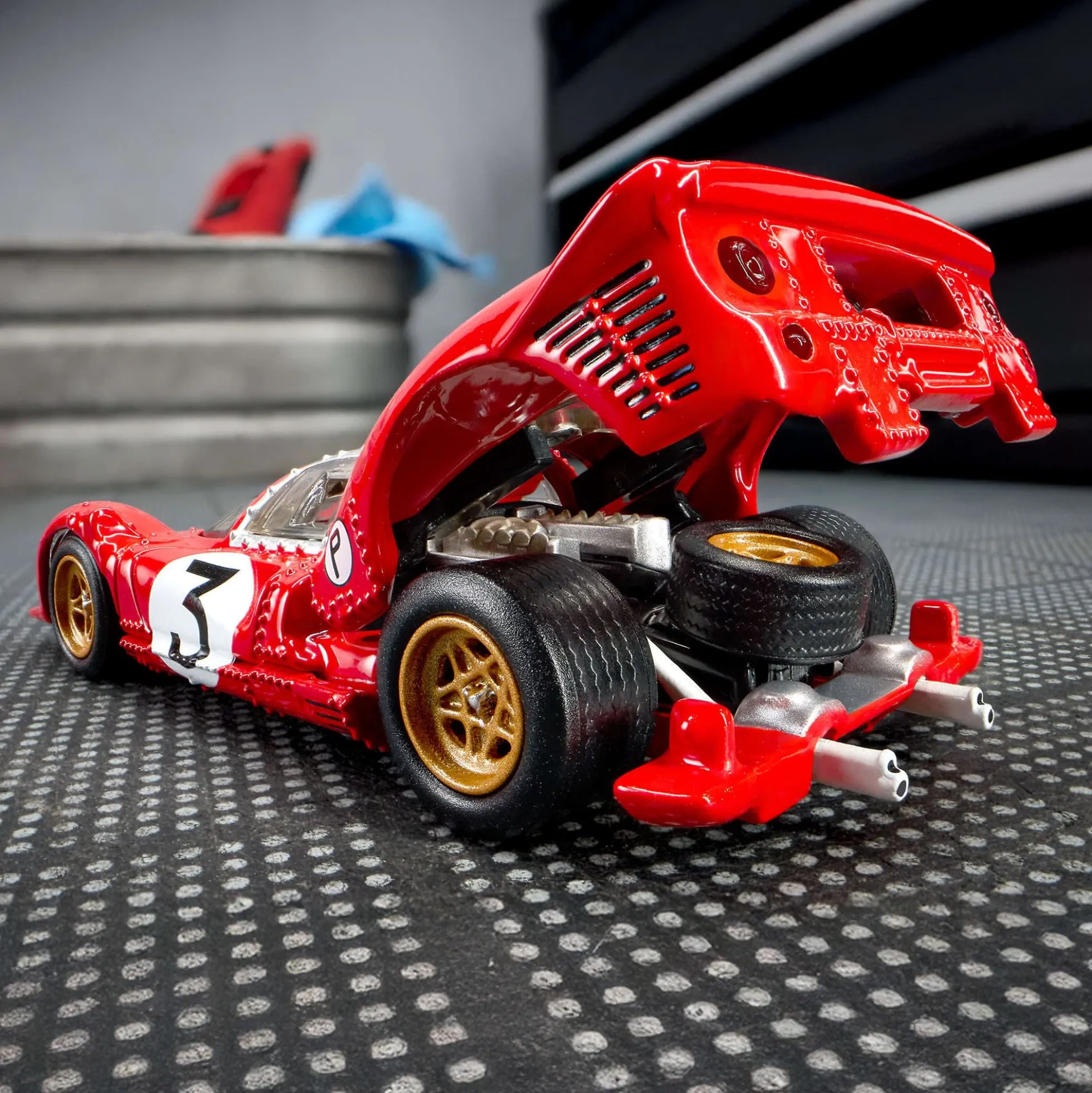 Hot Wheels Elite 64 1967 Ferrari 330 P4