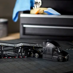 Hot Wheels Elite 64 Freightliner Cascadia