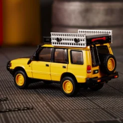 Hot Wheels Elite 64 Mod Shop '94 Land Rover Discovery