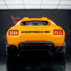 Hot Wheels Elite 64 Porsche 928 Safari