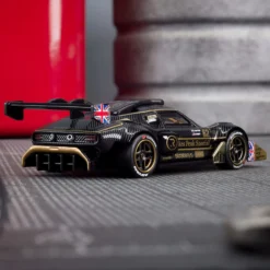 Hot Wheels Elite 64 Radford Type 62-2 Pikes Peak