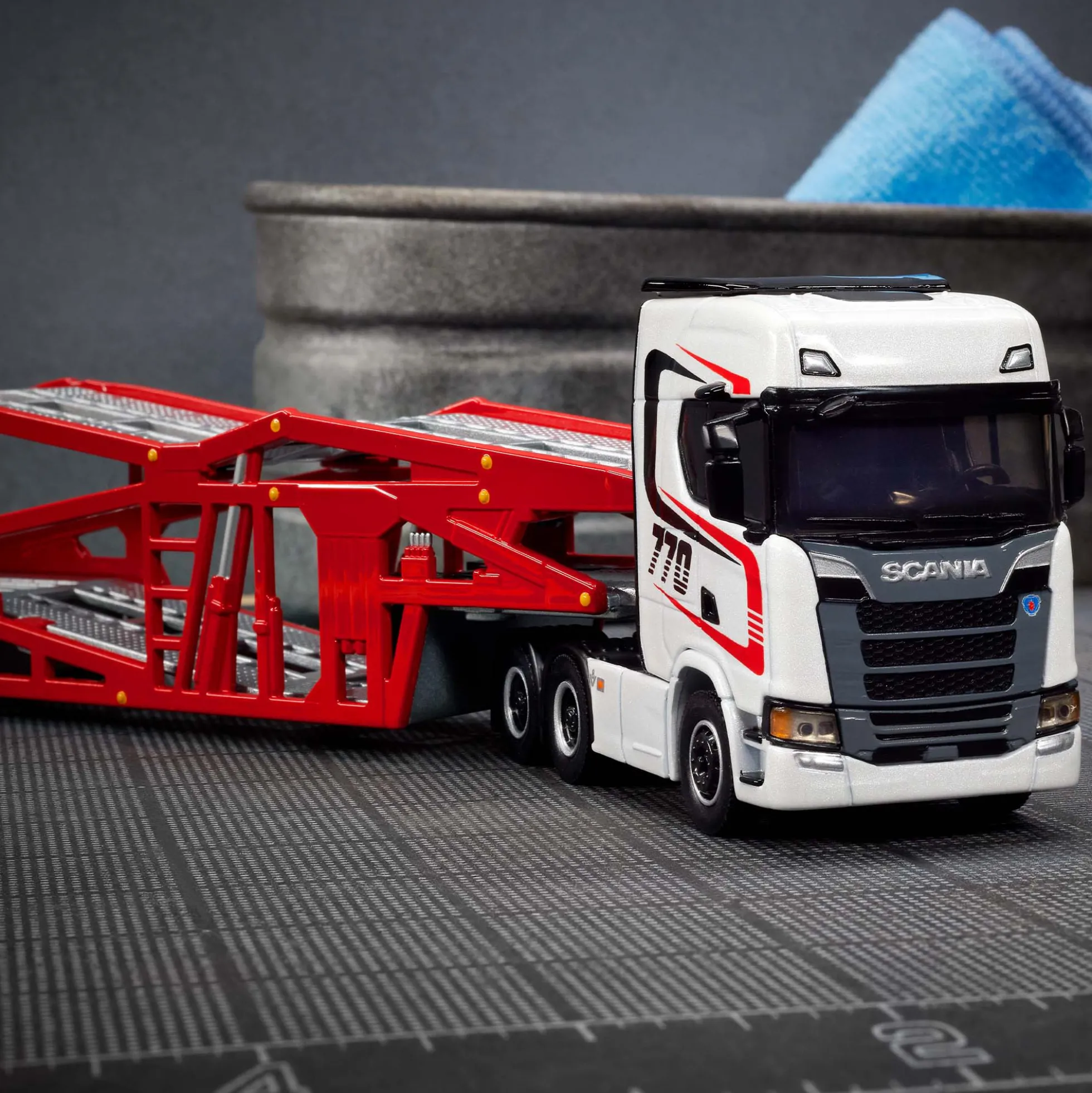 Hot Wheels Elite 64 Scania 770 S