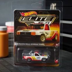 Hot Wheels Elite 64 1989 Toyota HiLux Stadium Truck