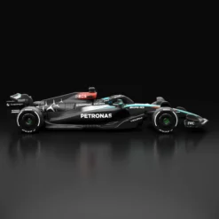 Hot Wheels F1 Series: 2024 Mercedes-AMG PETRONAS Formula One Team W15 Car #63