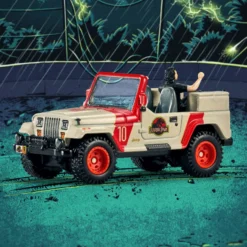 Hot Wheels Jurassic Park Jeep Wrangler & Dr. Ian Malcolm