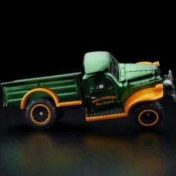 Hot Wheels RLC Exclusive Holiday 1952 Dodge Power-Wagon