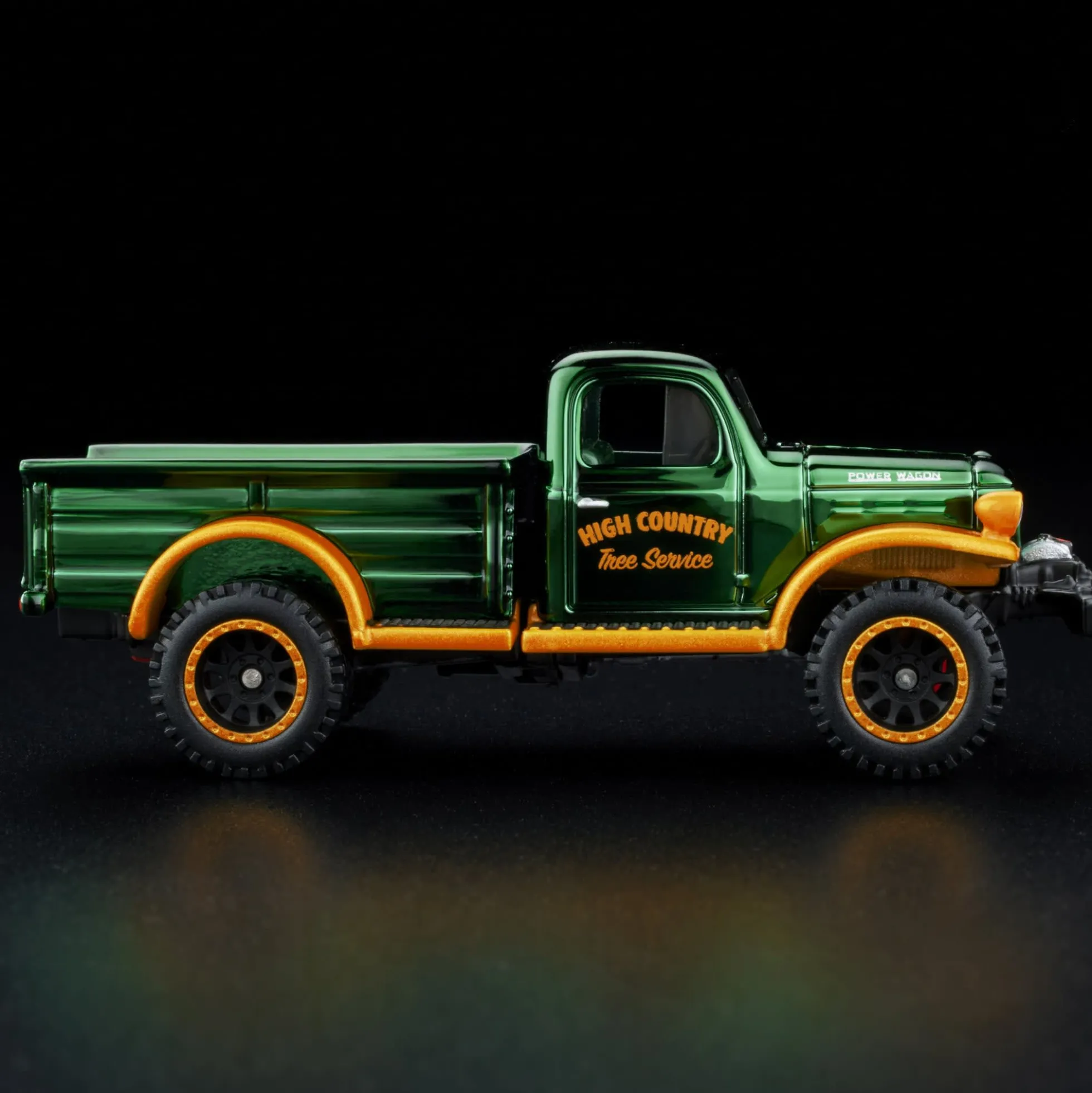 Hot Wheels RLC Exclusive Holiday 1952 Dodge Power-Wagon
