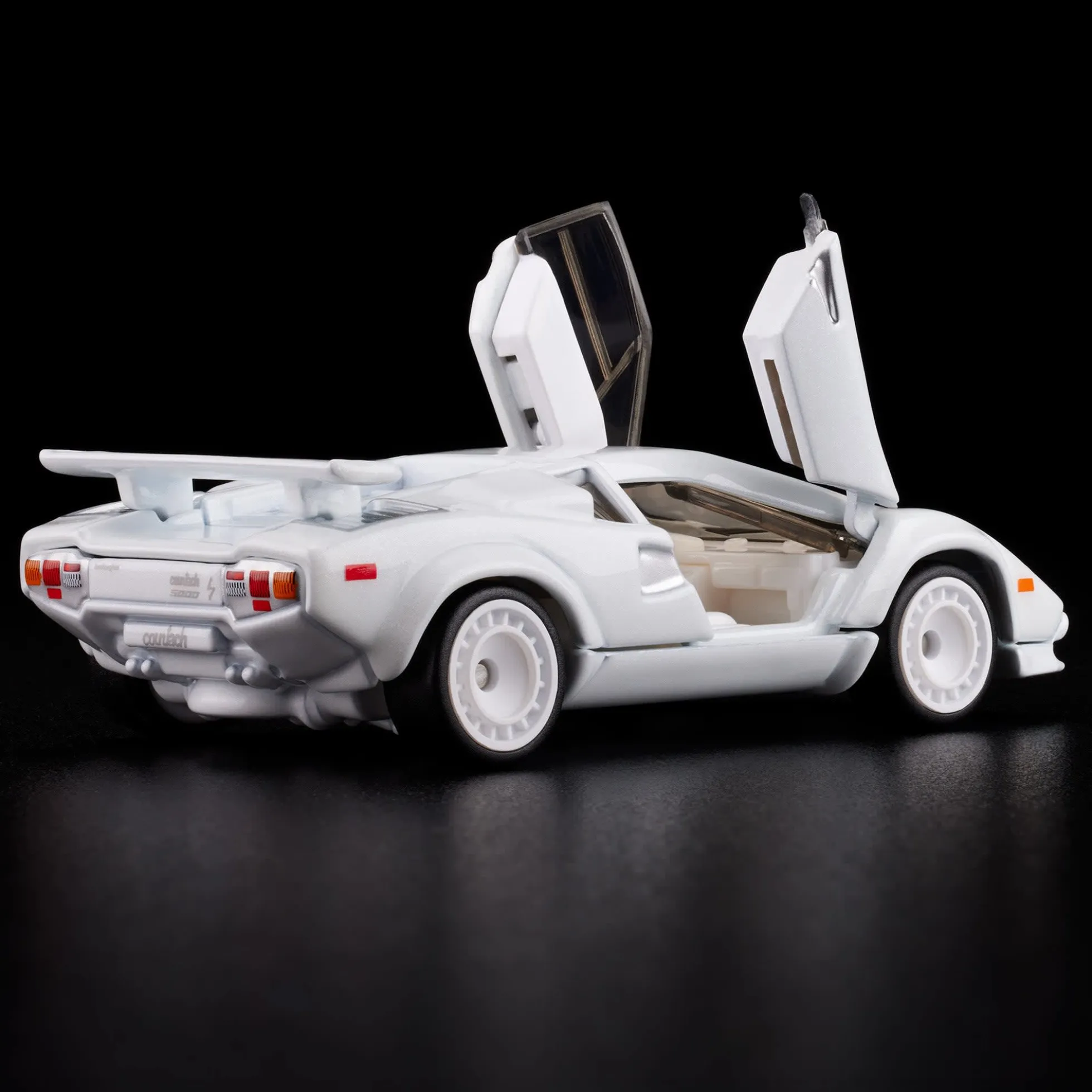 Hot Wheels RLC Exclusive 1982 Lamborghini Countach LP 500 S