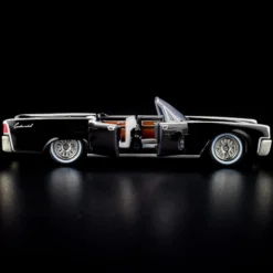Hot Wheels RLC Exclusive ’61 Lincoln Continental