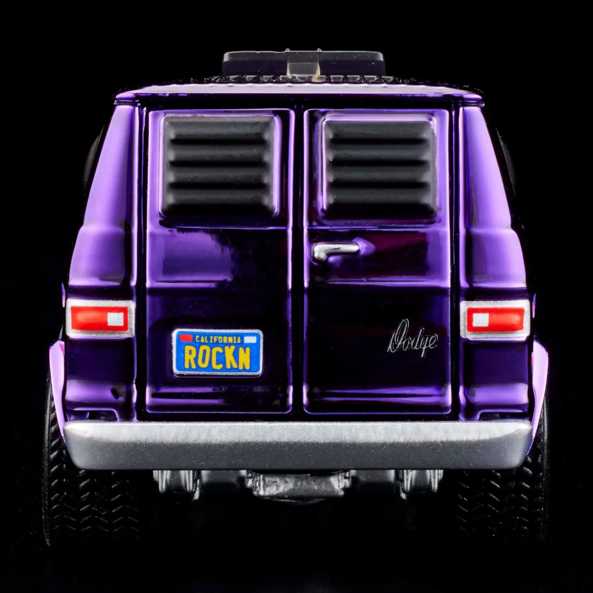Hot Wheels RLC Exclusive ‘70s Dodge Tradesman Van