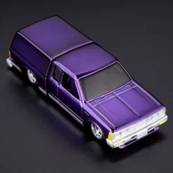 Hot Wheels RLC 1986 Nissan 720 King Cab