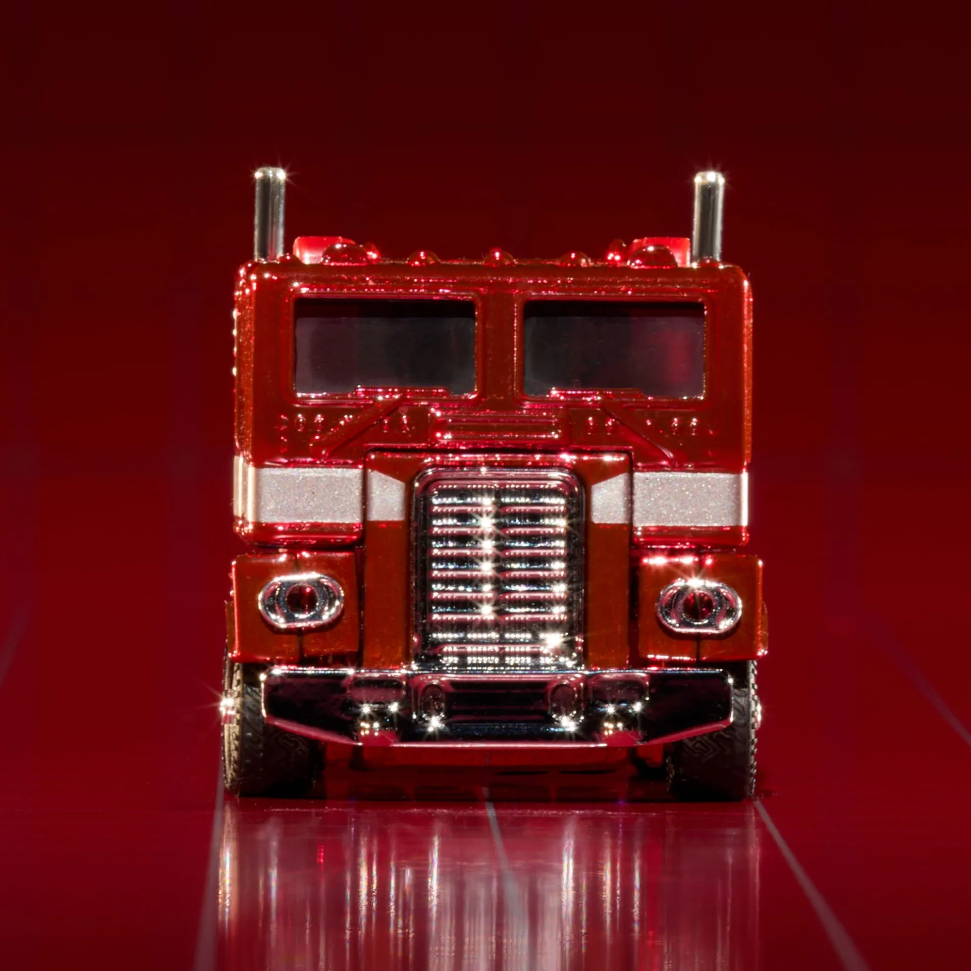 Hot Wheels Transformers Optimus Prime