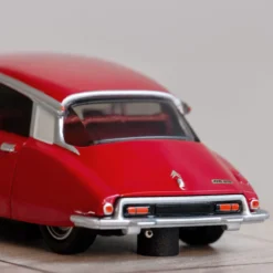 Hot Wheels x MoMA Citroën DS 23 Sedan