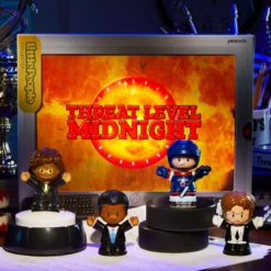 Little People Collector The Office Threat Level Midnight Set