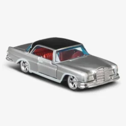 Matchbox ’62 Mercedes-Benz 220 SE Coupe