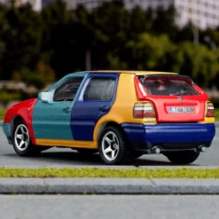 Matchbox 1995 Volkswagen Golf Harlequin