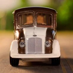 Matchbox Tootsie Roll Divco Milk Truck